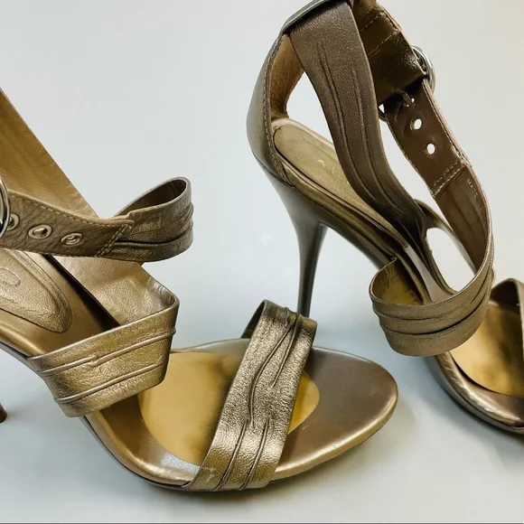 Aldo Kaveney-82 Gold Heels - Picture 7 of 7